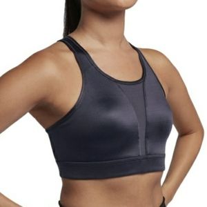 XS Nike Swoosh Bra